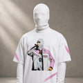 T-Shirt Weiß getragen (Konzept)